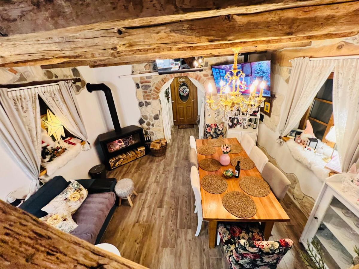 ヤストレバースコ Kuca Za Odmor Carolijaヴィラ エクステリア 写真